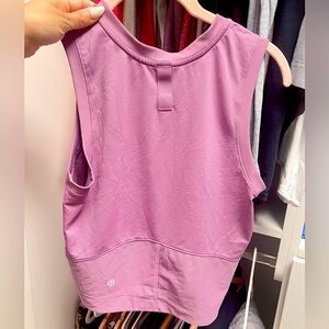 Lululemon top - great condition !